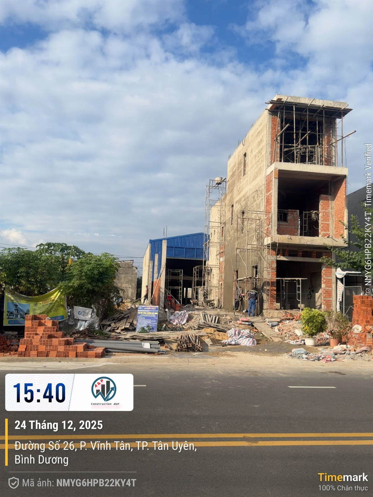 Mẫu nhà 1 trệt 4 lầu - hình minh họa 1