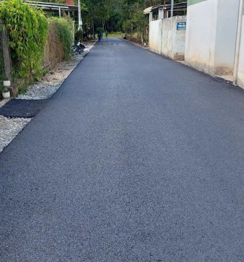 Thảm Bê Tông Nhựa Nóng Tuyến Đường Xóm Đình - Phú Giáo - Bình Dương